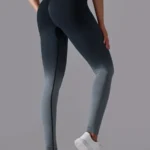Leggings desportivas coloridas com efeito push-up e degradê
