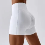 Calções desportivos push-up com bolsos laterais