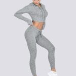 Conjunto desportivo canelado
