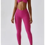 Conjunto desportivo com leggings e sutiã push-up