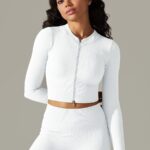 Camisola desportiva com fecho e mangas compridas