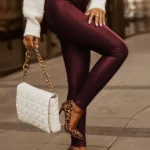 Leggings imitação de couro de cintura alta
