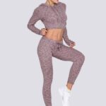 Conjunto desportivo canelado