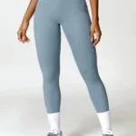 Leggings desportivas com cintura plissada - tendência 2024