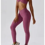 Conjunto desportivo com leggings e sutiã push-up