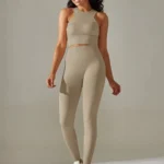 Conjunto de fitness, leggings e top