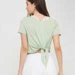 Camisola desportiva de manga curta e gola redonda