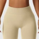 Calções desportivos de comprimento médio com efeito push-up