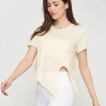 Camisola desportiva de manga curta e gola redonda