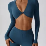 Crop top de manga comprida com sutiã