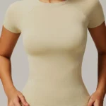 Camisola desportiva justa e respirável