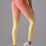 Leggings desportivas coloridas com efeito push-up e degradê