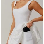 Conjunto desportivo com saia forrada 2 em 1