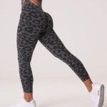 Leggings desportivas com padrão leopardo push-up (sem costuras)
