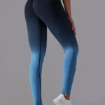 Leggings desportivas coloridas com efeito push-up e degradê