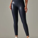 Leggings imitação de couro com efeito de barriga lisa em veludo