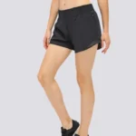 Calções com bolso com fecho