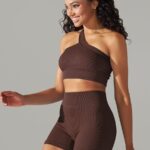 Conjunto desportivo - calções e sutiã de uma alça