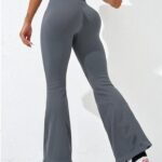 Leggings largas com nervuras, cintura cruzada e efeito push-up
