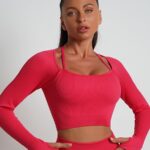 Top curto plissado de manga comprida desportivo
