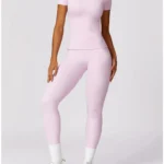 Conjunto desportivo com leggings e t-shirt - powerliftgirl