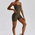 Conjunto desportivo com calções com bolso - suprem