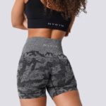 Calções desportivos camuflados sem costuras
