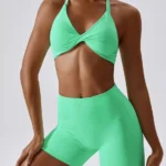 Conjunto desportivo com calções e sutiã - nixfit